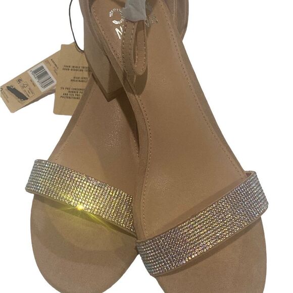 Madden Women’s Blush 2”Block heel Comfort Foam Insole Buckle Sandal NIB Size 8.5 - Picture 12 of 15